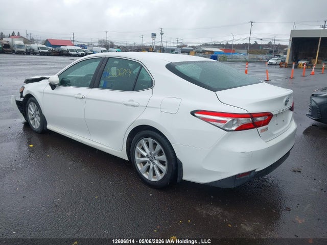 4T1B11HKXJU080222 Toyota CAMRY LE