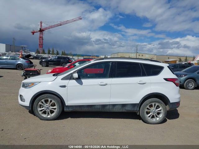 Ford ESCAPE SE 2017 1FMCU9GD0HUC90769 Image 14