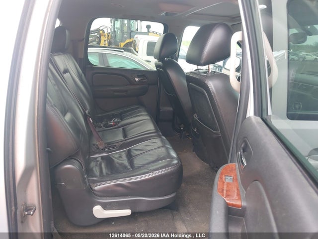 Продаж на аукціоні авто 2011 Chevrolet Suburban 1500 Lt, vin: 1GNSKJE37BR345799, номер лоту: 12614065