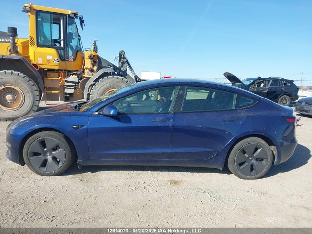12614073 :رقم المزاد ، 5YJ3E1EB6PF416628 vin ، 2023 Tesla Model 3 Long Range مزاد بيع