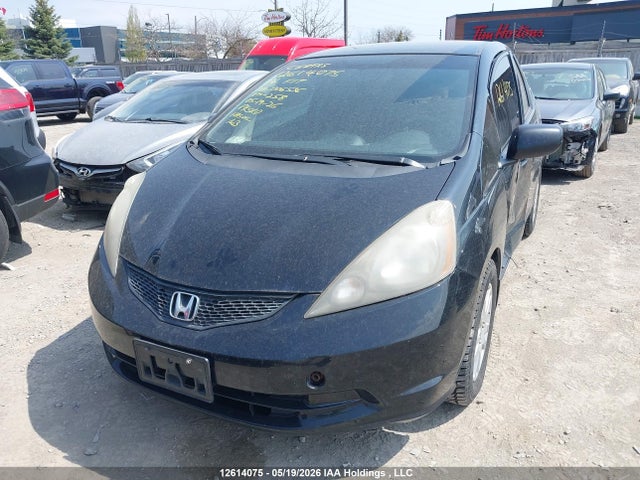 12614075 :رقم المزاد ، LUCGE8H53E3006536 vin ، 2014 Honda Fit Lx مزاد بيع