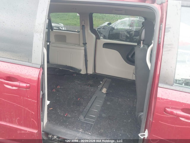 12614088 :رقم المزاد ، 2C4RDGBG2FR747807 vin ، 2015 Dodge Grand Caravan Se/sxt مزاد بيع