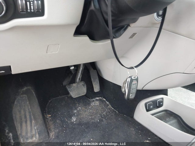 12614104 :رقم المزاد ، 2C4RC1N72JR289755 vin ، 2018 Chrysler Pacifica Hybrid Limited مزاد بيع