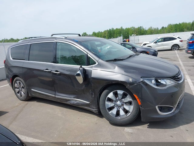 12614104 :رقم المزاد ، 2C4RC1N72JR289755 vin ، 2018 Chrysler Pacifica Hybrid Limited مزاد بيع