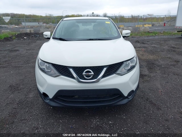 12614124 :رقم المزاد ، JN1BJ1CR5HW129174 vin ، 2017 Nissan Qashqai مزاد بيع