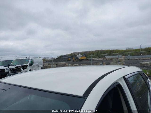 12614124 :رقم المزاد ، JN1BJ1CR5HW129174 vin ، 2017 Nissan Qashqai مزاد بيع