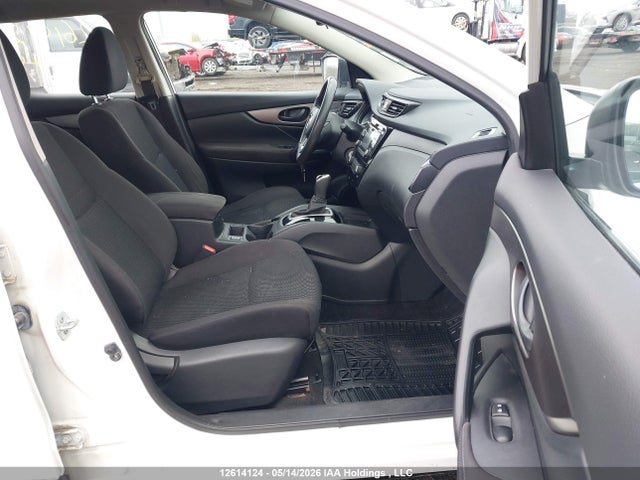 12614124 :رقم المزاد ، JN1BJ1CR5HW129174 vin ، 2017 Nissan Qashqai مزاد بيع