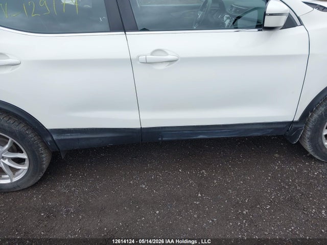 12614124 :رقم المزاد ، JN1BJ1CR5HW129174 vin ، 2017 Nissan Qashqai مزاد بيع