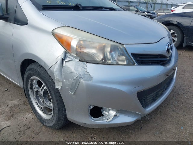 Продаж на аукціоні авто 2012 Toyota Yaris Le, vin: JTDKTUD32CD531824, номер лоту: 12614128