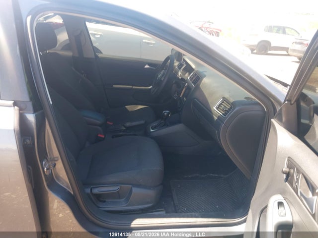 2013 Volkswagen Jetta 2.0l Trendline/2.0l Trendline+ მანქანა იყიდება აუქციონზე, vin: 3VW2K7AJXDM416298, აუქციონის ნომერი: 12614135