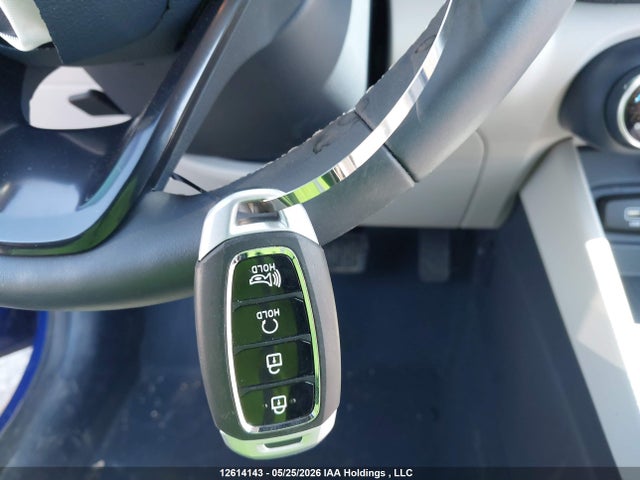 KMHRC8A39SU411894 Hyundai Venue