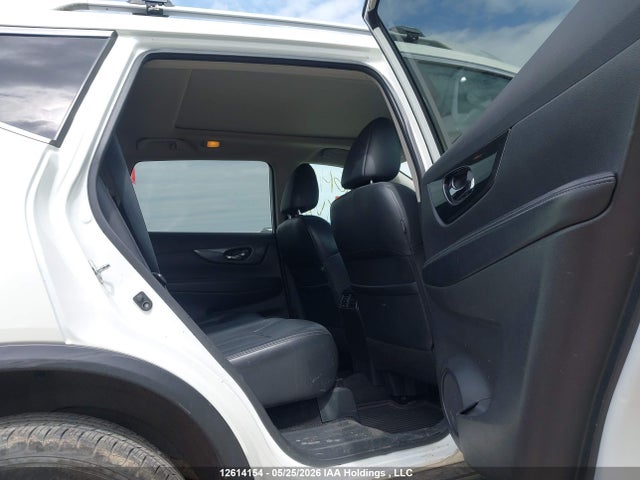 12614154 :رقم المزاد ، 5N1AT2MV7FC807700 vin ، 2015 Nissan Rogue S/sl/sv مزاد بيع