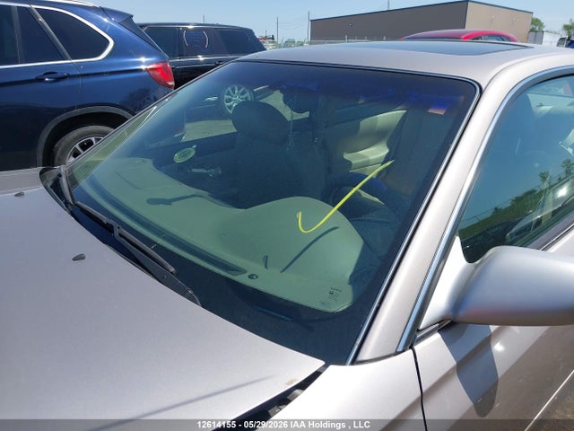 1999 Toyota Camry Solara Sle მანქანა იყიდება აუქციონზე, vin: 2T1CF28P4XC154266, აუქციონის ნომერი: 12614155