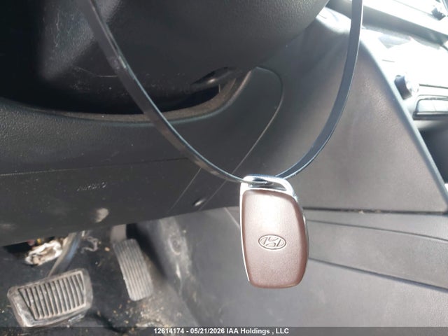 KMHD84LF5HU110236 Hyundai Elantra