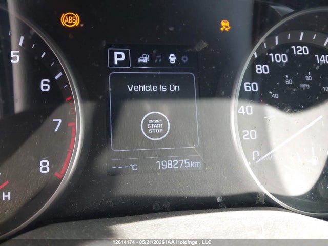 KMHD84LF5HU110236 Hyundai Elantra