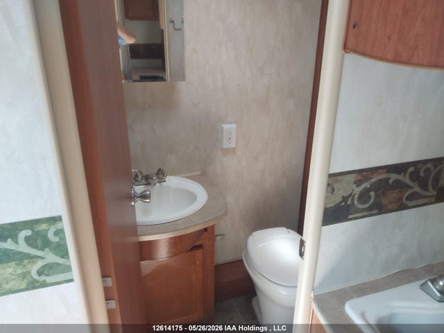 Продаж на аукціоні авто 2011 Northwood Fox Creek Fox Creek 236fq, vin: 4N11F2327B0136657, номер лоту: 12614175