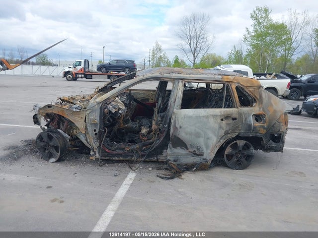 2T3B1RFV2KW056288 Toyota RAV4 LE