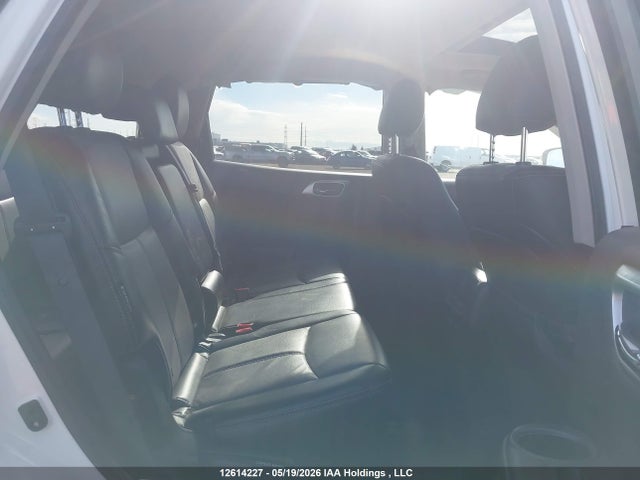 12614227 :رقم المزاد ، 5N1DR2CM7LC648662 vin ، 2020 Nissan Pathfinder Sl مزاد بيع