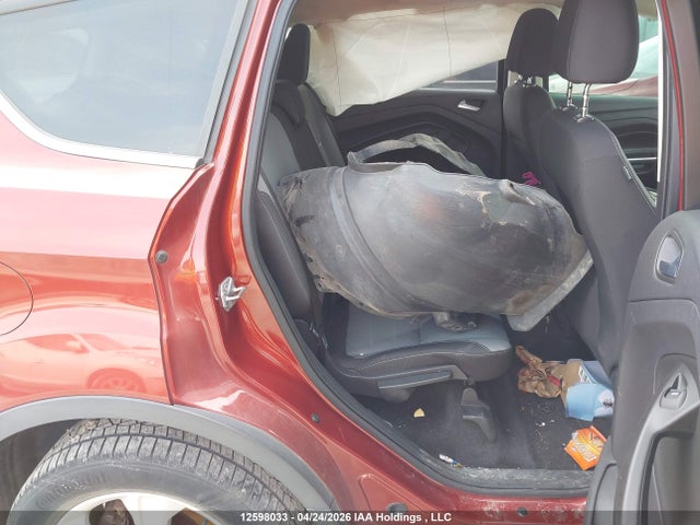 1FMCU0GX1EUC32381 Ford ESCAPE SE