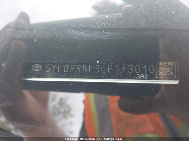 12614243 :رقم المزاد ، 5YFBPRBE9LP143010 vin ، 2020 Toyota Corolla مزاد بيع
