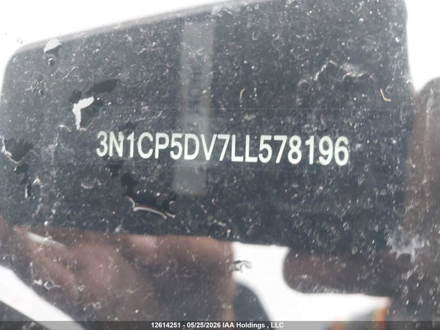 12614251 :رقم المزاد ، 3N1CP5DV7LL578196 vin ، 2020 Nissan Kicks Sr مزاد بيع