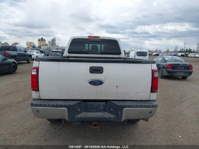 12614257 :رقم المزاد ، 1FT8W3BT4BEA08098 vin ، 2011 Ford F350 Super Duty مزاد بيع