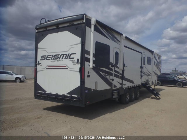 12614321 :رقم المزاد ، 1UJCGSCVXP19N0091 vin ، 2023 Jayco Siesmic 4113 Siesmic 4113 مزاد بيع