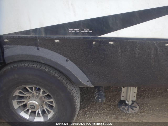 12614321 :رقم المزاد ، 1UJCGSCVXP19N0091 vin ، 2023 Jayco Siesmic 4113 Siesmic 4113 مزاد بيع