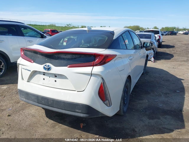 Продажа на аукционе авто 2018 Toyota Prius Prime Upgrade, vin: JTDKARFP1J3085929, номер лота: 12614342