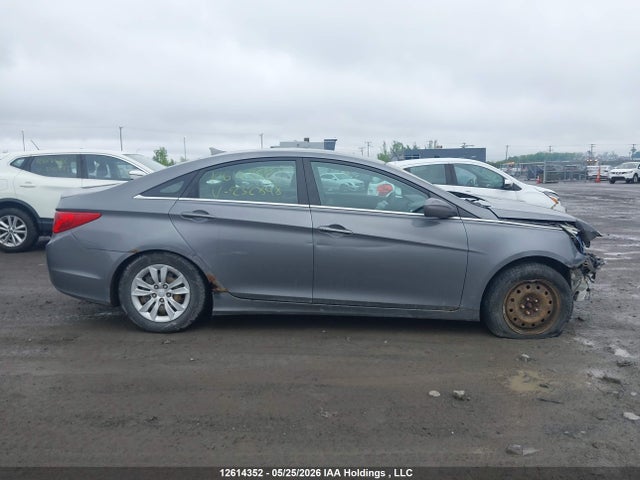 12614352 :رقم المزاد ، 5NPEB4AC4BH232848 vin ، 2011 Hyundai Sonata Gls مزاد بيع