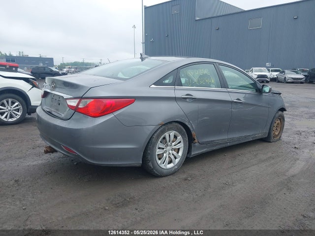 12614352 :رقم المزاد ، 5NPEB4AC4BH232848 vin ، 2011 Hyundai Sonata Gls مزاد بيع