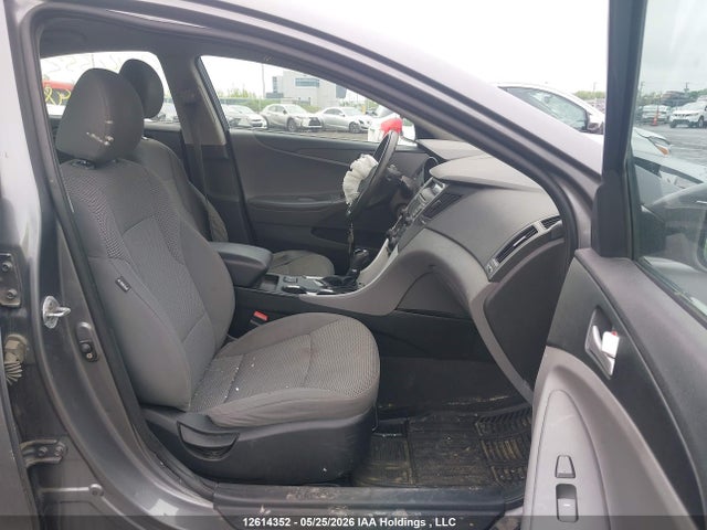 12614352 :رقم المزاد ، 5NPEB4AC4BH232848 vin ، 2011 Hyundai Sonata Gls مزاد بيع