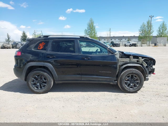 12614358 :رقم المزاد ، 1C4PJMBXXKD116055 vin ، 2019 Jeep Cherokee Trailhawk مزاد بيع