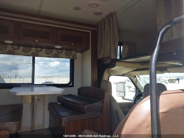 Продажа на аукционе авто 2019 Ford Econoline E450 Super Duty Cutaway Van, vin: 1FDXE4FS6KDC23909, номер лота: 12614359