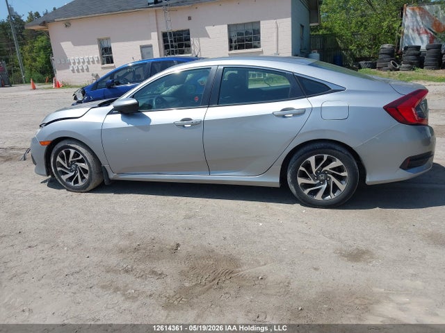 2017 Honda Civic მანქანა იყიდება აუქციონზე, vin: 2HGFC2F81HH008238, აუქციონის ნომერი: 12614361