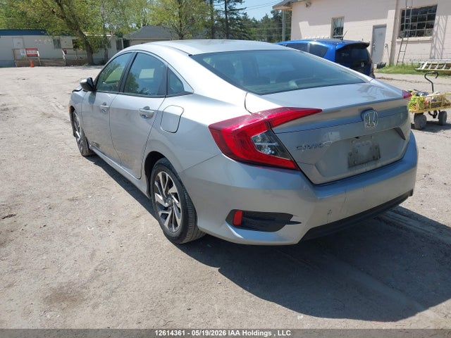 2017 Honda Civic მანქანა იყიდება აუქციონზე, vin: 2HGFC2F81HH008238, აუქციონის ნომერი: 12614361