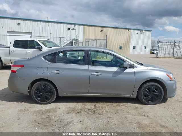 2013 Nissan Sentra მანქანა იყიდება აუქციონზე, vin: 3N1AB7AP7DL715632, აუქციონის ნომერი: 12614376