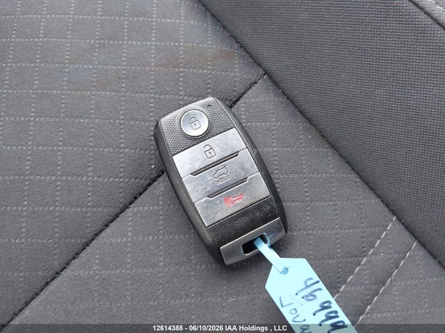 KIA Sorento 2018 5XYPGDA16JG351015 Image 11