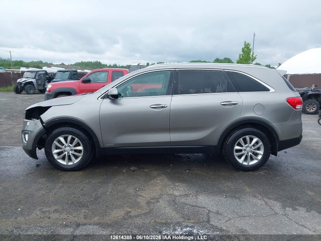 KIA Sorento 2018 5XYPGDA16JG351015 Image 14