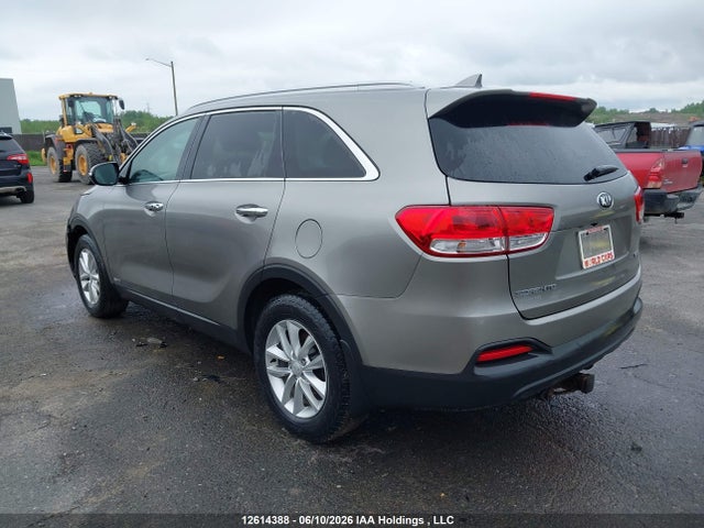 KIA Sorento 2018 5XYPGDA16JG351015 Image 3