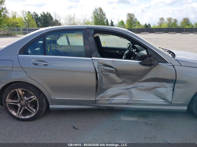 2011 Mercedes-benz C 250 4matic მანქანა იყიდება აუქციონზე, vin: WDDGF8FB2BA519249, აუქციონის ნომერი: 12614415