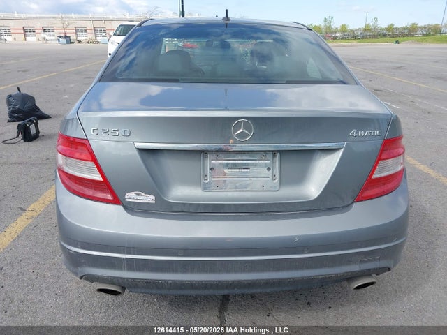 2011 Mercedes-benz C 250 4matic მანქანა იყიდება აუქციონზე, vin: WDDGF8FB2BA519249, აუქციონის ნომერი: 12614415
