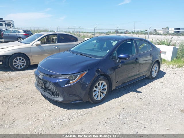 Toyota COROLLA LE 2022 5YFBPMBEXNP297330 Image 2