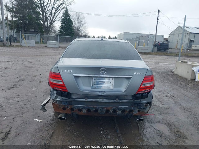 2013 Mercedes-benz C 300 4matic მანქანა იყიდება აუქციონზე, vin: WDDGF8AB1DA760018, აუქციონის ნომერი: 12594437