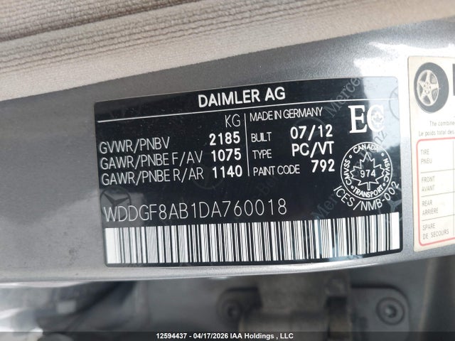 2013 Mercedes-benz C 300 4matic მანქანა იყიდება აუქციონზე, vin: WDDGF8AB1DA760018, აუქციონის ნომერი: 12594437