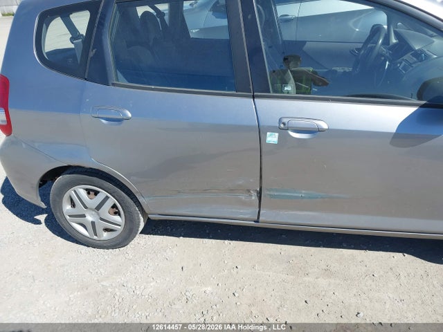 Продаж на аукціоні авто 2007 Honda Fit Lx, vin: JHMGD38417S820421, номер лоту: 12614457