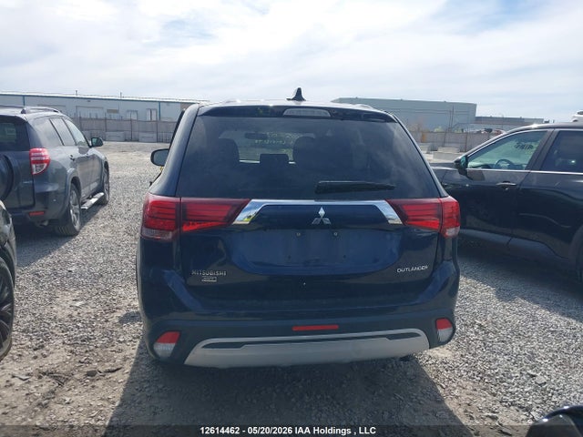 JA4AZ2A33KZ605203 Mitsubishi Outlander Es