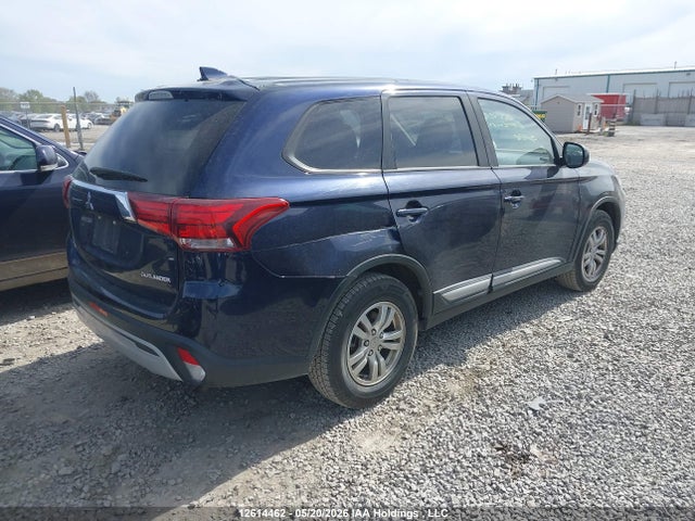 JA4AZ2A33KZ605203 Mitsubishi Outlander Es