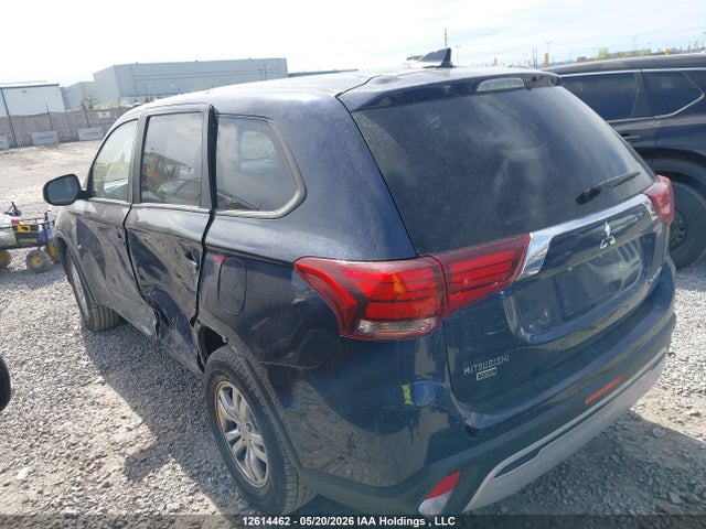 JA4AZ2A33KZ605203 Mitsubishi Outlander Es