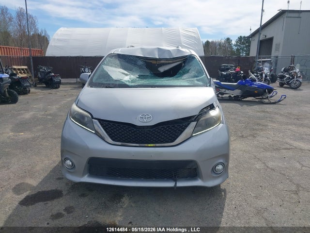 Aukcja sprzedaży 2015 Toyota Sienna Sport, vin: 5TDXK3DC7FS565883, numer aukcji: 12614484